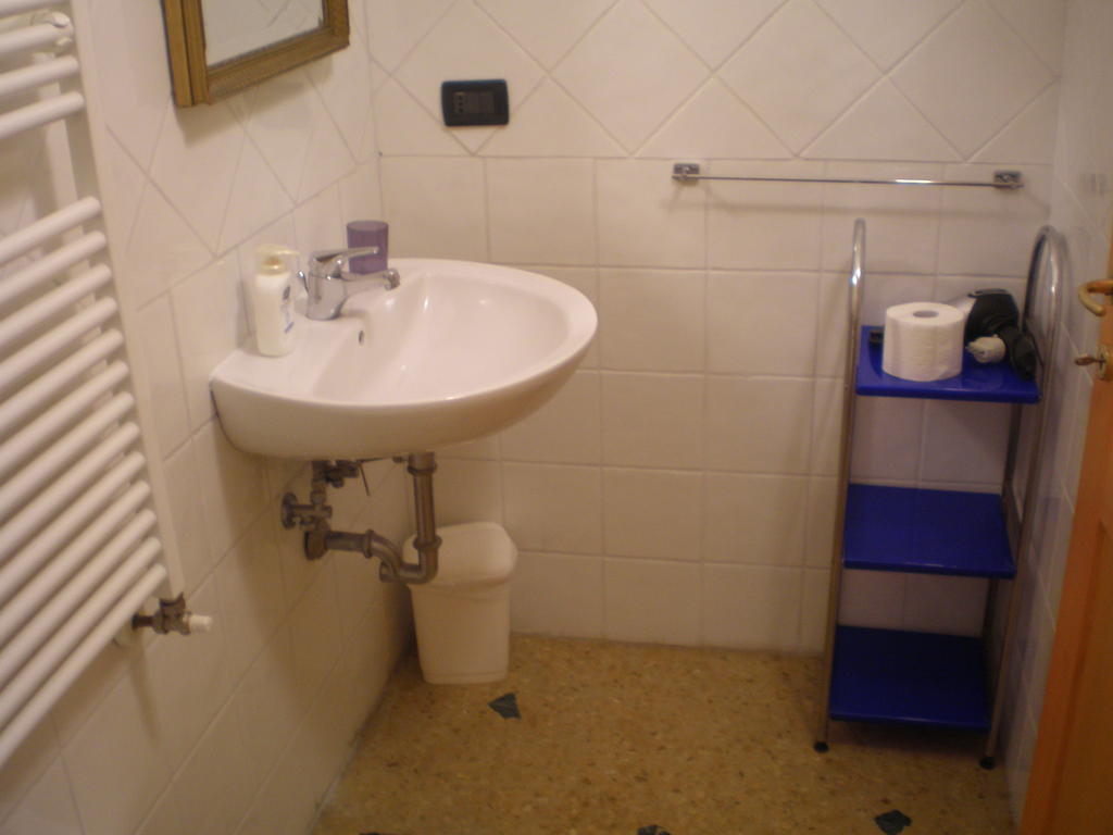 Bed And Breakfast Arcobaleno Bologna Buitenkant foto